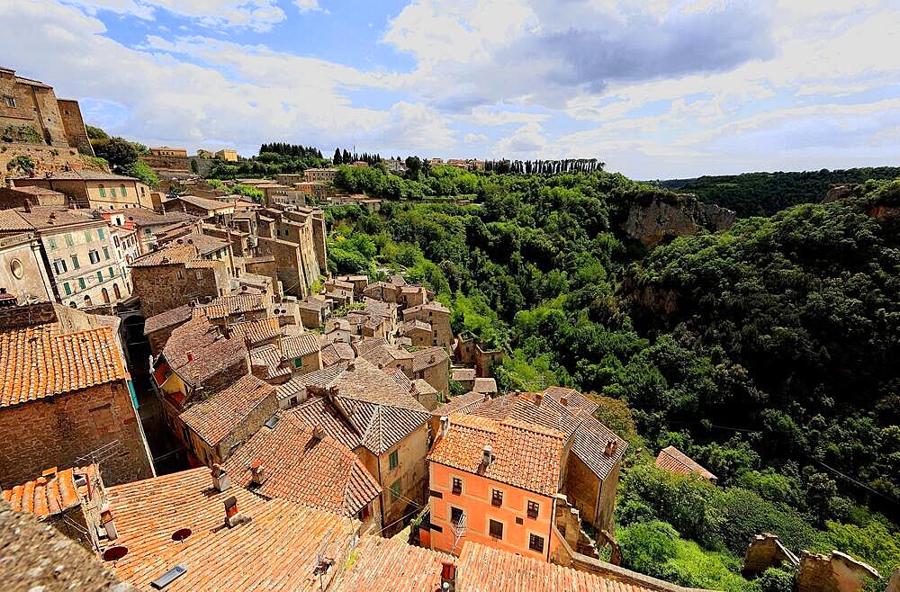 Medieval town of Sorano, view of the gables of the old town, Tuscany, Italy, Europe