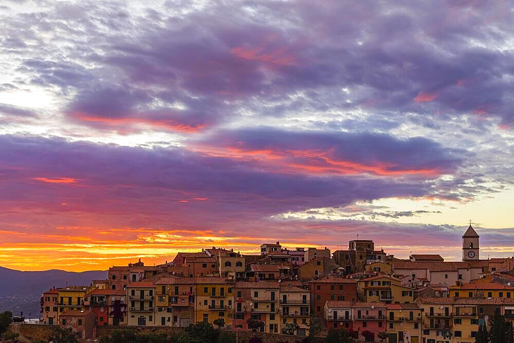 Evening mood over the idyllic mountain village of Capoliveri, Elba, Tuscan Archipelago, Tuscany, Italy, Europe