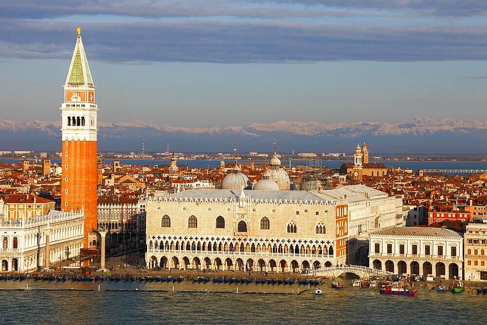 Piazza San Marco with Doge's Palace and Campanile with snow-capped Alps, Venice, Veneto, Italy, Europe