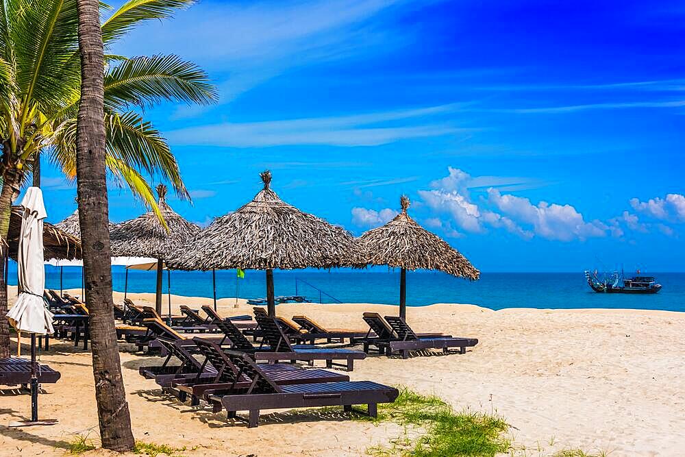 Cua Dai, sandy sea beach near Hoi An in Quang Nam Province, Vietnam, Asia