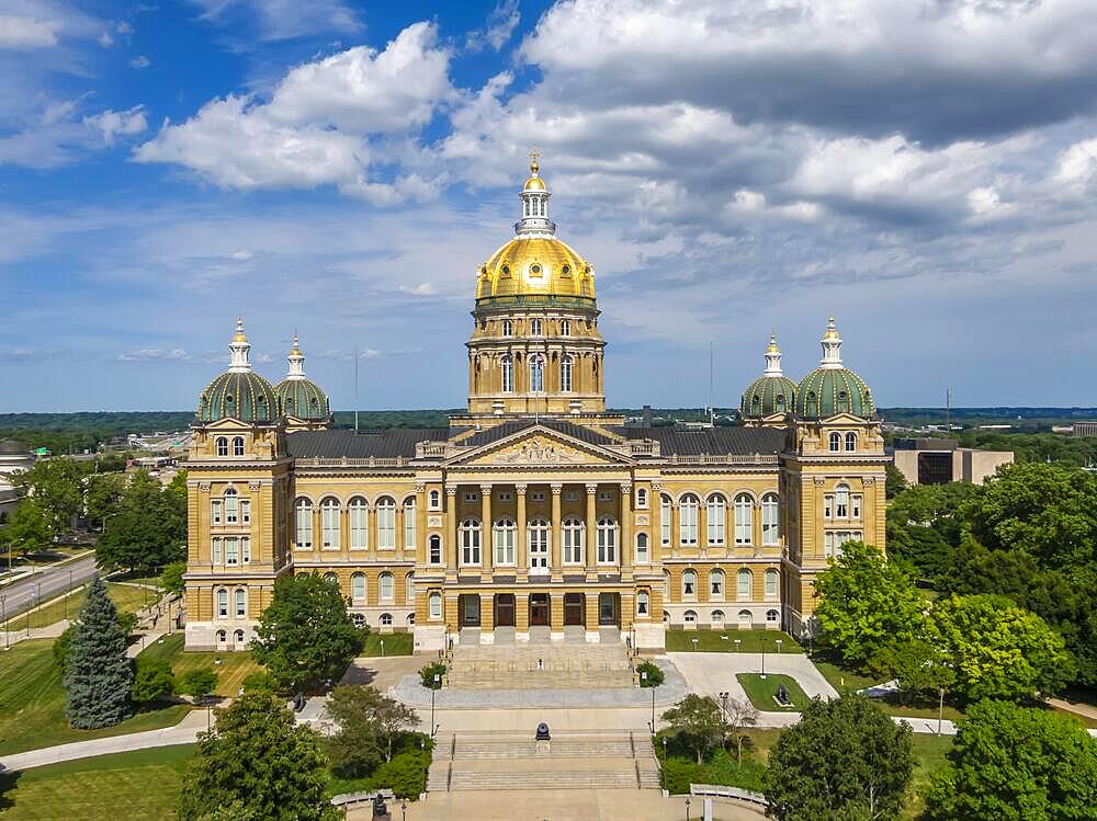 July 19, 2020, Des Moines, Iowa, USA: The Iowa State Capitol is the state capitol building of the U.S. state of Iowa. default