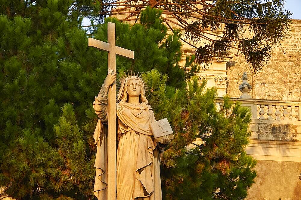 Statue of a woman, Fortes in fide, Cross, Evening light, Catania Cathedral, Catania, Old town, Baroque old town, Eastern Cuisine, Sicily, Italy, Europe