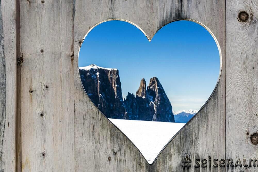 Snow-covered mountains, view of Sciliar and Catinaccio, winter, Alpe di Siusi, Val Gardena, Dolomites, South Tyrol, Italy, Europe