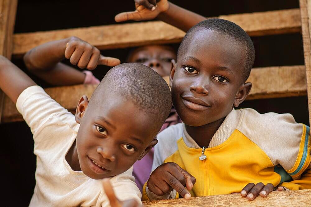 Close up smiley kids posing together