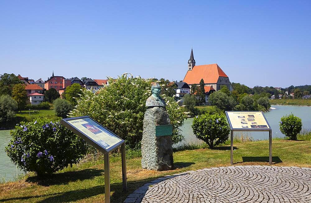 Monument by Karl Billerhart in Oberndorf near Salzburg with view to Laufen an der Salzach, collegiate church, Rupertiwinkel, Upper Bavaria, Germany, Land Salzburg Austria, Europe