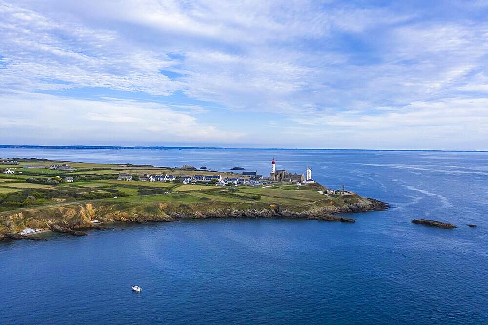 Aerial view Semaphore, ruins of Saint-Mathieu Abbey, lighthouse and Notre Dame de Grace Chapel at Pointe Saint-Mathieu, Plougonvelin, rear Crozon Peninsula, Finistere Penn-ar-Bed Department, Brittany Breizh Region, France, Europe