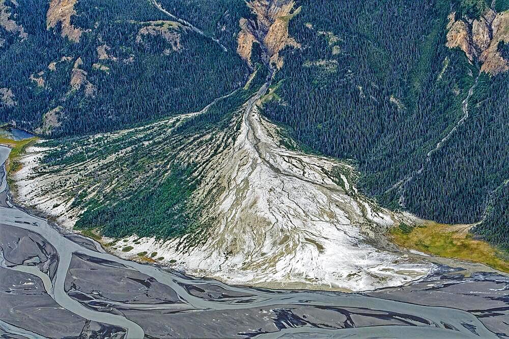 Aerial view of the boulder fields at Bullion Creek, foreground Slims River, Kluane Mountains, Yukon Territory, Canada, North America