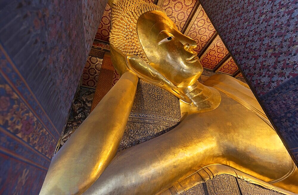 The Reclining Buddha Wat Pho Temple in Bangkok near Grand Palace, Thailand, Asia