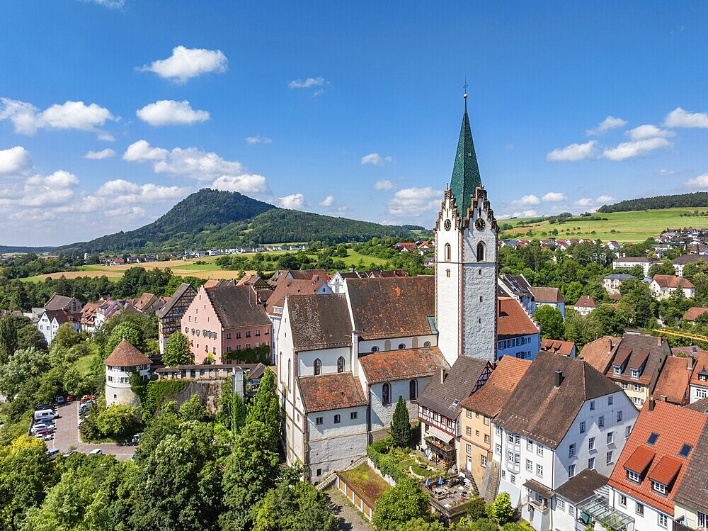 Aerial view of the town of Engen in Hegau with the Church of the Assumption of the Virgin Mary in the old town, on the horizon the Hegau volcano Hohenhewen, district of Constance, Baden-Württemberg, Germany, Europe