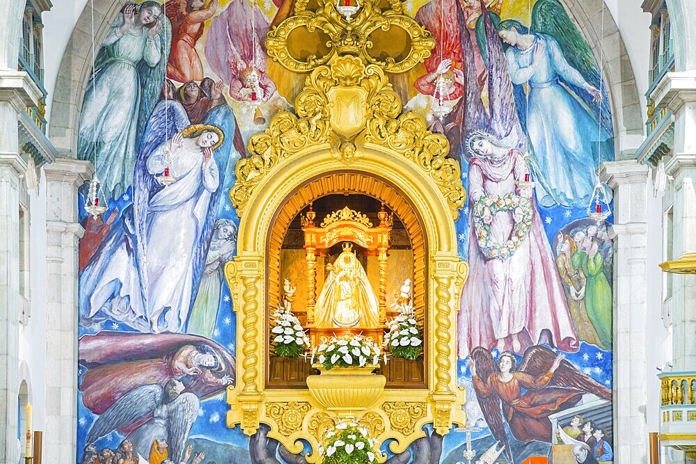 Statue of the Virgin Mary, Virgen de Canelaria, patron saint of the Canary Islands archipelago, Basilica de Nuestra Senora de la Candelaria, Candelaria, Tenerife, Canary Islands, Canary Islands, Spain, Europe