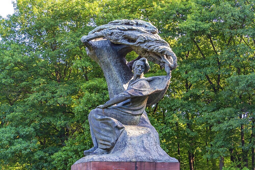 Frederic Chopin Monument in Lazienki Park, Warsaw, Poland, Europe