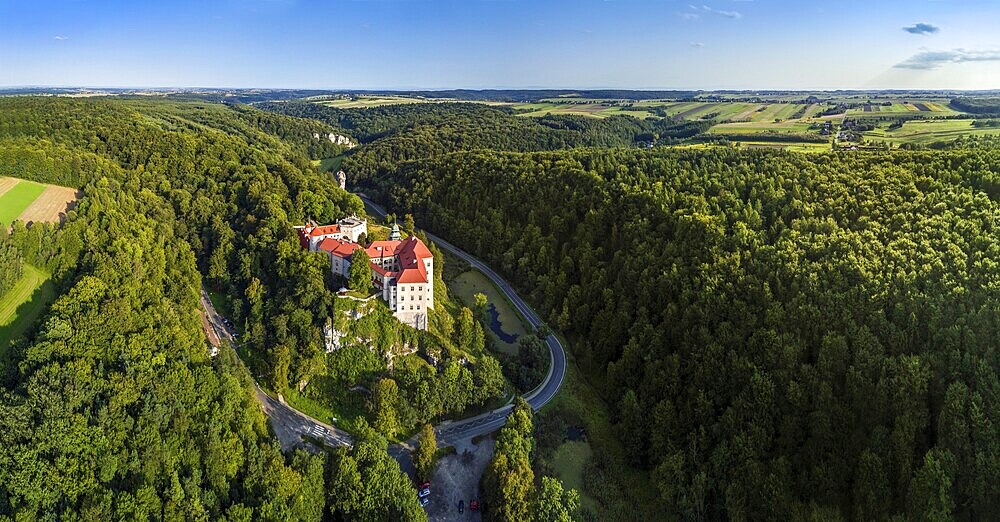 Pieskowa Skala Castle, Suloszowa, Poland, Europe