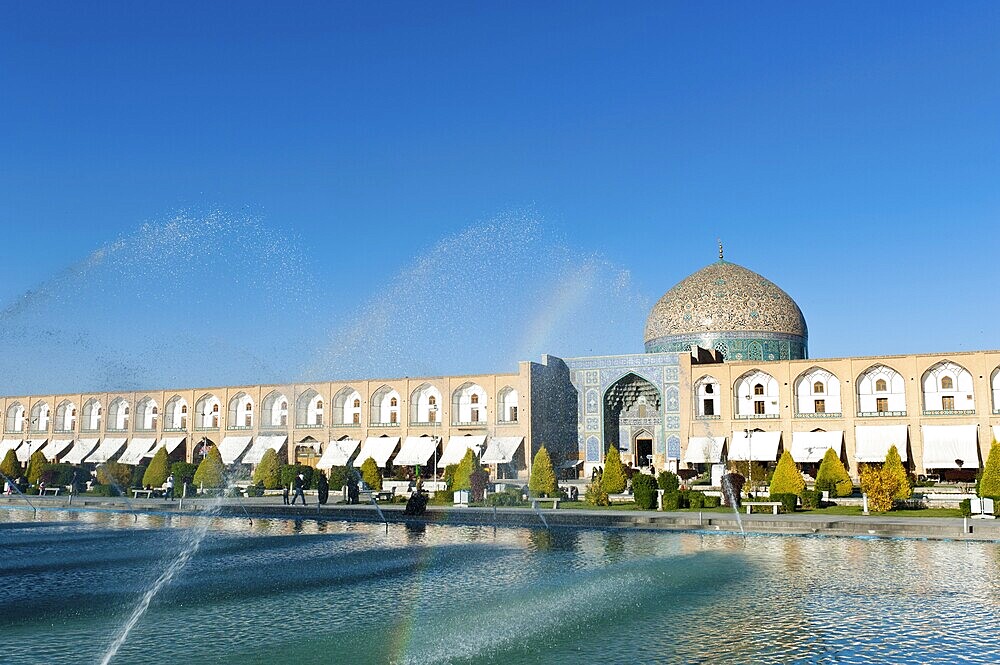Sheikh Lotfollah Mosque, Esfahan, Iran, Asia