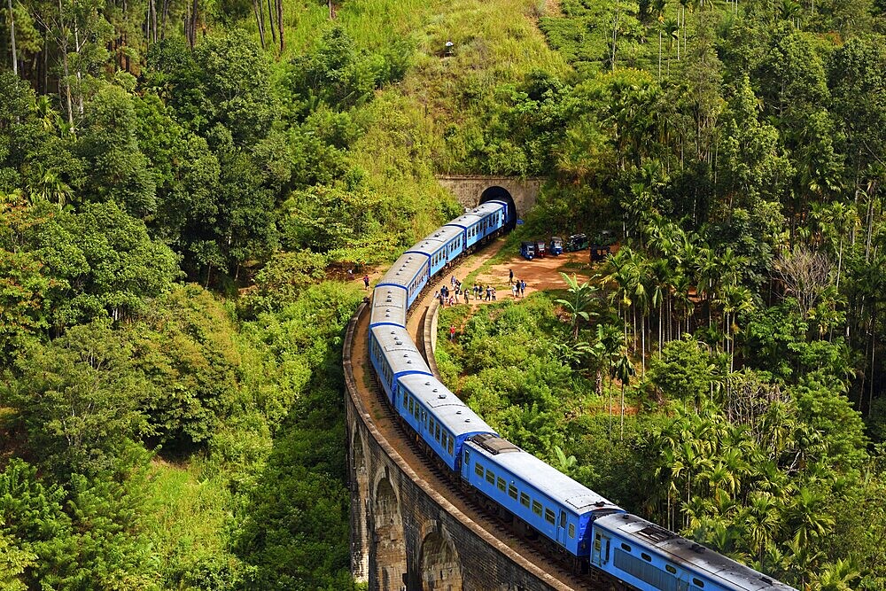 Train on the Nine Arches Bridge in the highlands near Ella, Sri Lanka, Asia