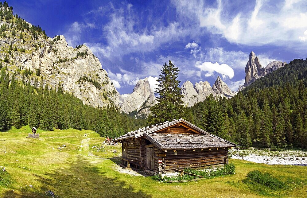 Idyllic with Sant Cyprian at the foot of the rose garden massif lies the Tschamintal, South Tyrol, Italy Idyllic with Sant Cyprian at the foot rose garden mountains lies the Tschamintal, South Tyrol, Italy, Europe