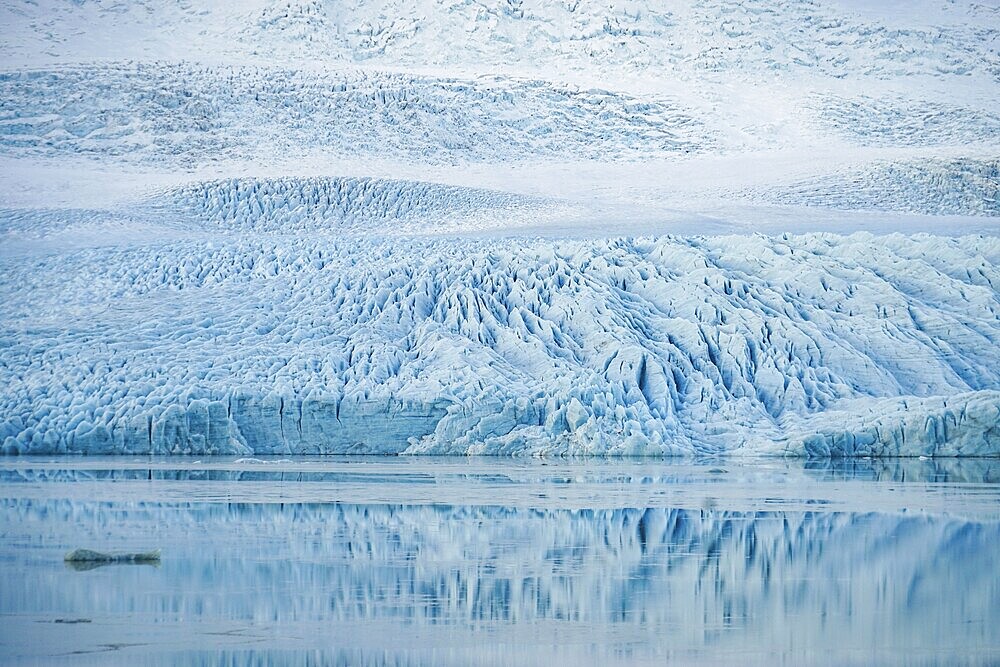 Iceland Fjallsárlón glacier lake. Shooting Location: Iceland, Reykjavik