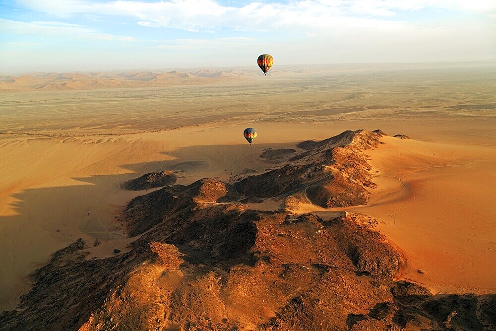 Hot air balloon ride over the Namib in the Namib-Naukluft National Park in Namibia