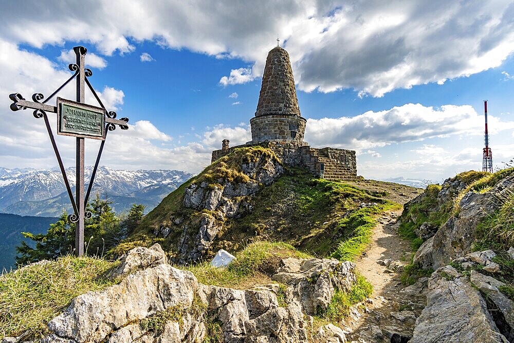 Fantastic hike on the Grunten in the Allgau via the Burgberger Hornle and the Starzlachklamm near Sonthofen, Immenstadt