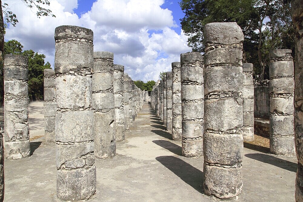 Mayan Chichen Itza Mexico thousand columns temple in Yucatan