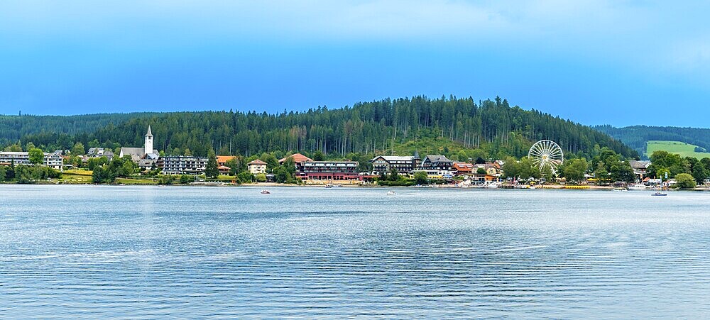 Panoramic view of the landscape seen from the boat on Lake Titisee in the Black Forest, Germany