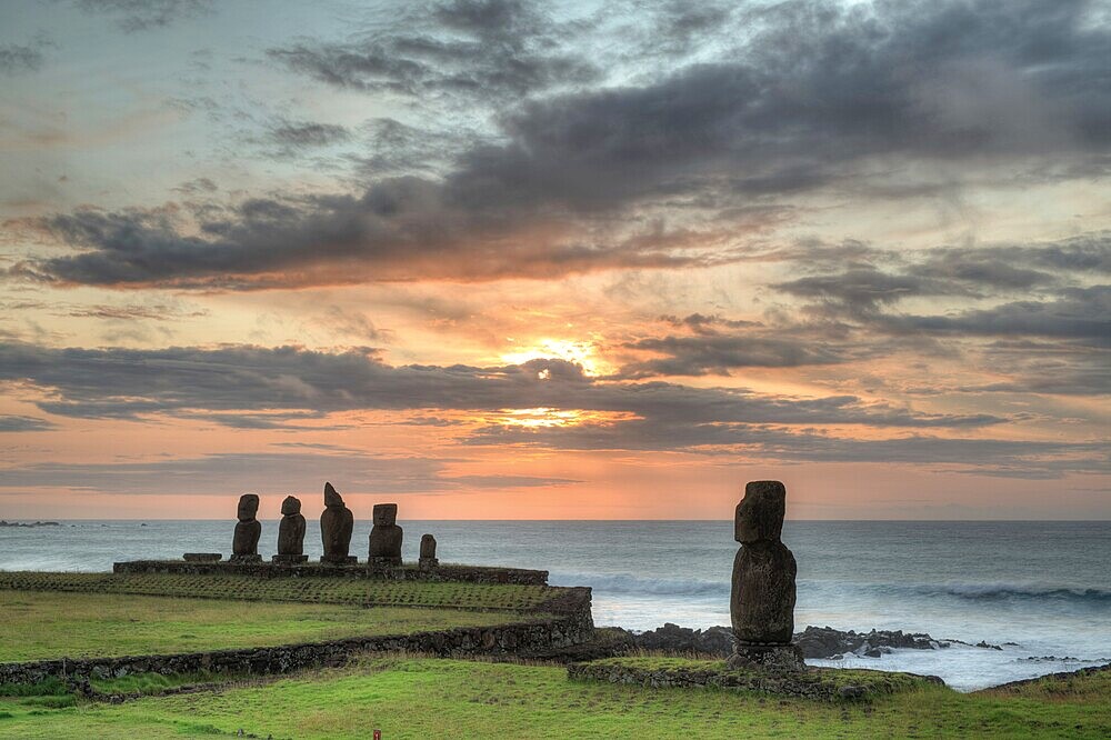 Moais in Tahai at sunset, Rapa Nui, Easter Island.