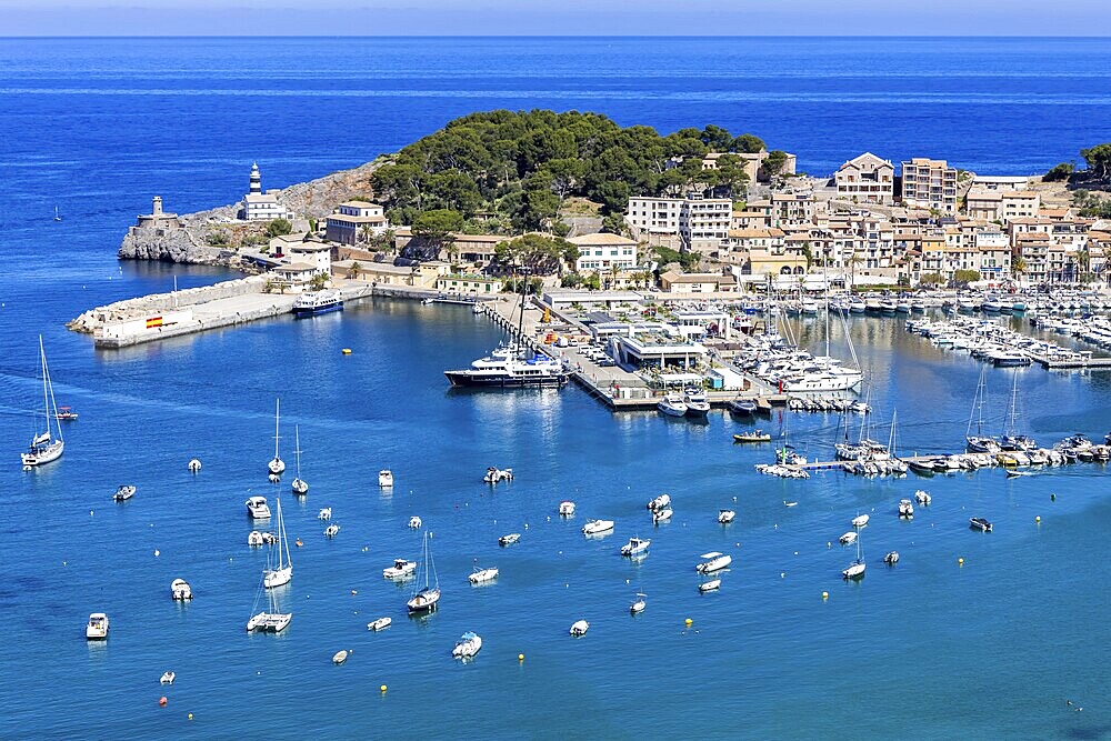 Port de Soller on Majorca from above Holiday by the sea harbour with boats trip in Port de Sóller, Spain