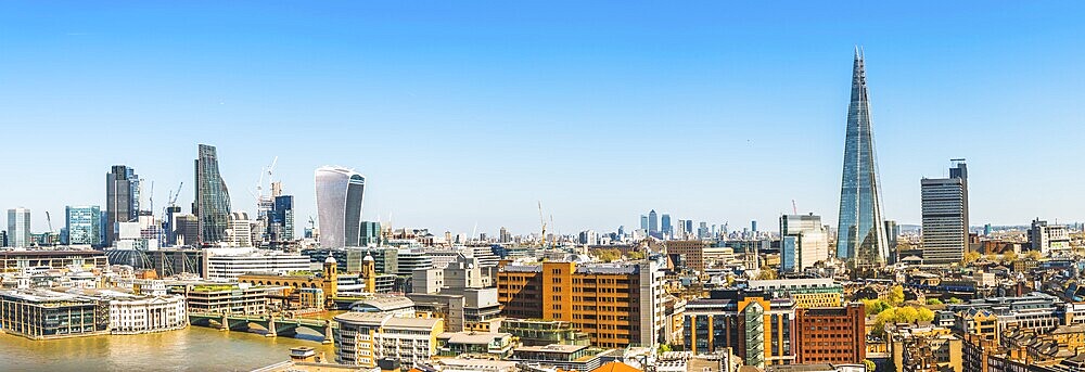 Skyline of the City of London and Southwark, Gherkin, Leadenhall Building, Walkie Talkie Building, More London Riverside, City Hall, The Shard, London, England, United Kingdom