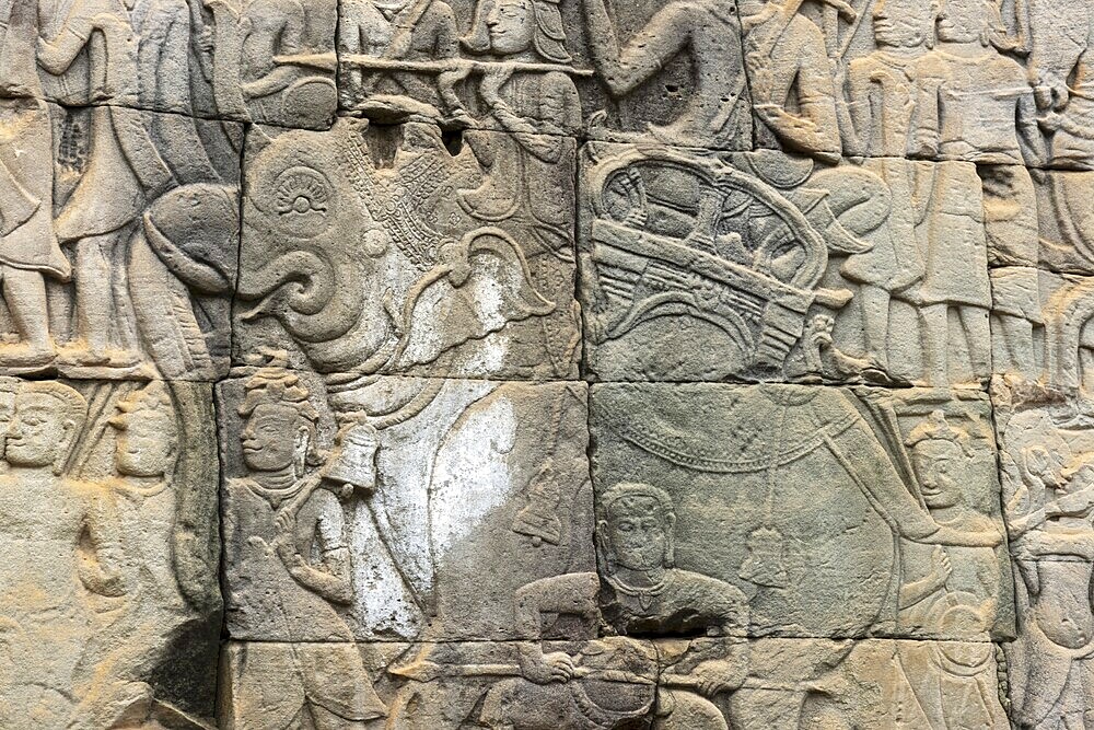 Stone bas-reliefs, Khmer war campaign against the Cham, relief wall, east façade, Bayon temple, Angkor Thom, Siem Reap province, Cambodia