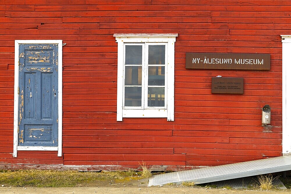 Ny Alesund Museum, wooden house, Ny-Alesund, Spitsbergen, Svalbard