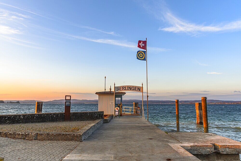 Jetty on Lake Constance in the evening light, Berlingen, Canton Thurgau, Switzerland