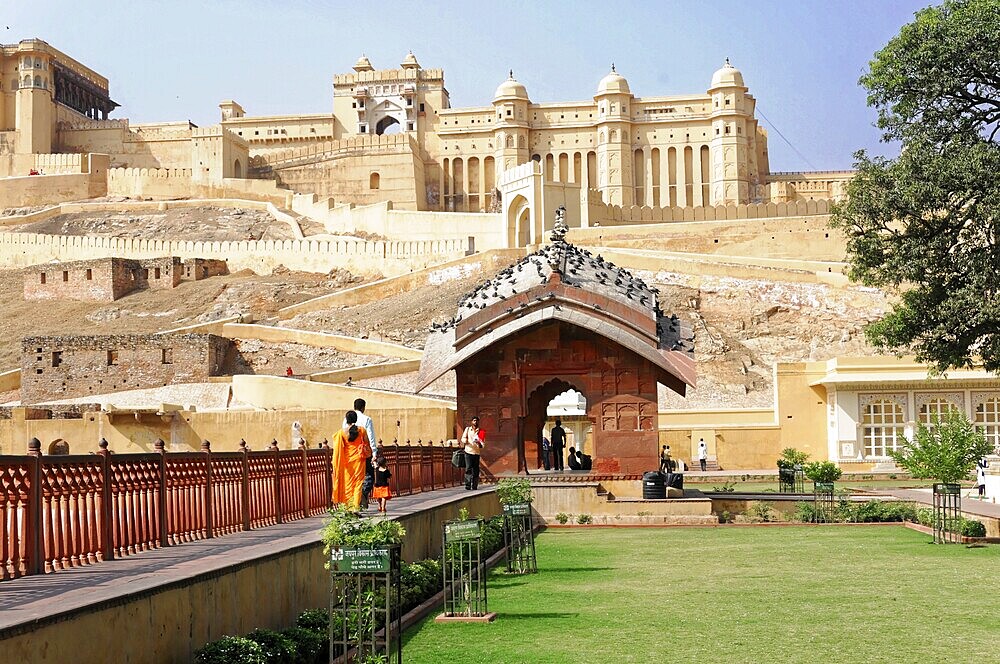 Jaipur, Rajasthan, India, Asia, View of a historic palace with magnificent architecture and tourists in sunny weather, North India
