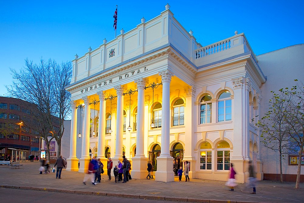 The Theatre Royal at Christmas, Nottingham, Nottinghamshire, England, United Kingdom, Europe