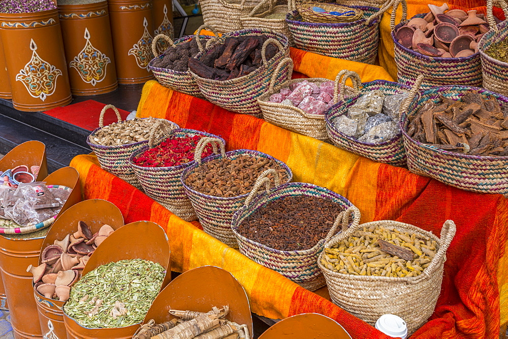 Spice Market, Souk, Mellah (Old Jewish Quarter), Marrakesh (Marrakech), Morocco, North Africa, Africa