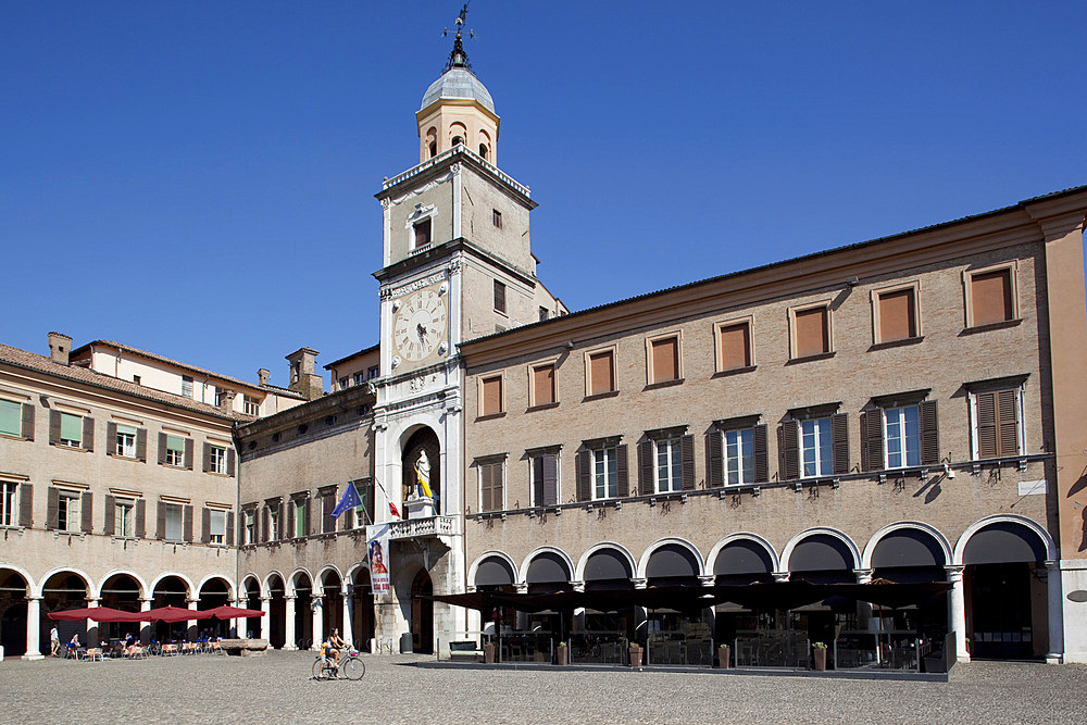 Piazza Grande Clock Tower, Modena, Emilia Romagna, Italy, Europe