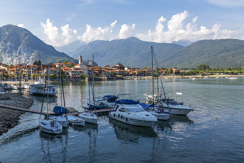 View of Feriolo and boats on Lake Maggiore, Lago Maggiore, Piedmont, Italian Lakes, Italy, Europe