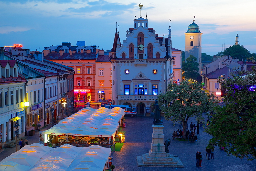 City Hall at dusk, Market Square, Old Town, Rzeszow, Poland, Europe