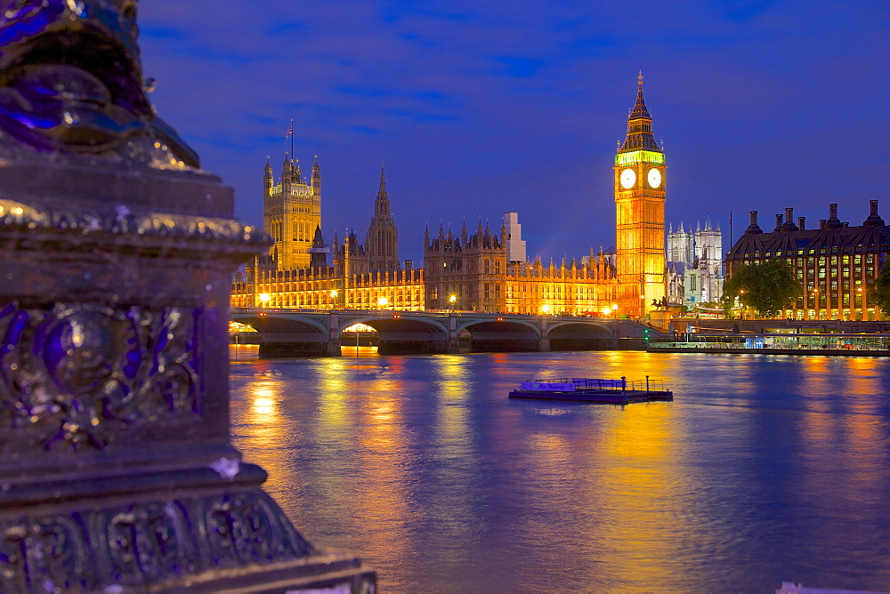 River Thames and Houses of Parliament at dusk, London, England, United Kingdom, Europe