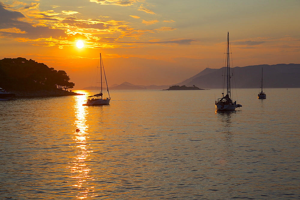 Sunset, Cavtat, Dubrovnik Riviera, Dalmatian Coast, Dalmatia, Croatia, Europe