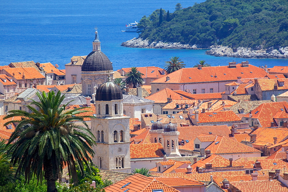 View over Old Town, UNESCO World Heritage Site, Dubrovnik, Dalmatia, Croatia, Europe