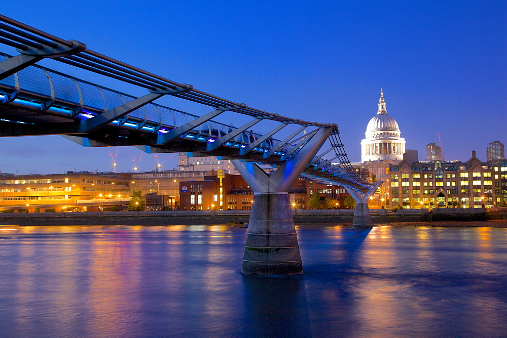 River Thames, Millennium Bridge and St. Paul's Cathedral at dusk, London, England, United Kingdom, Europe 