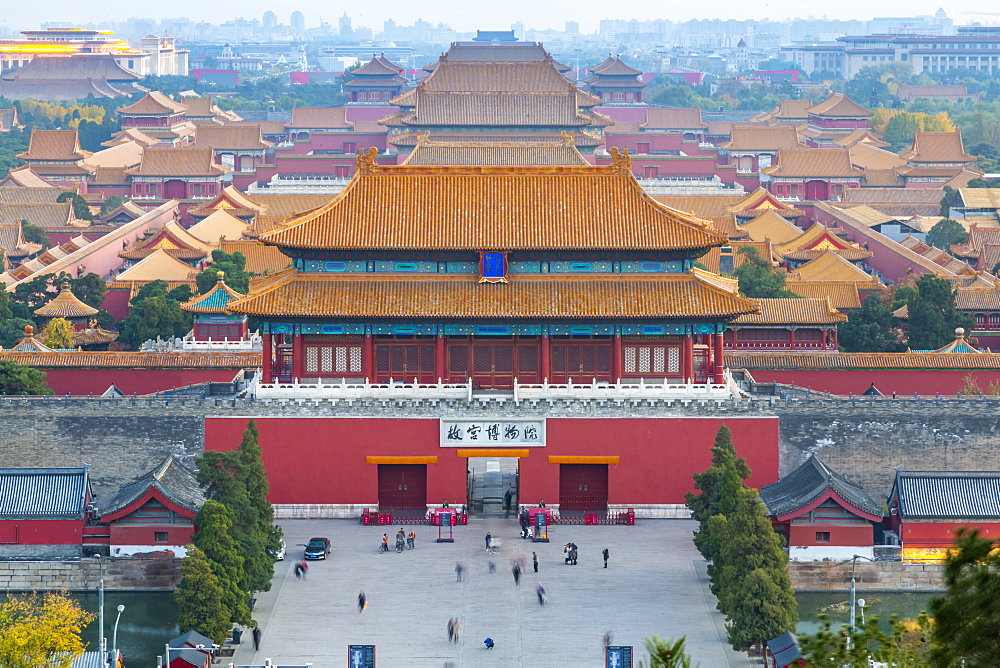 View of the Forbidden City, UNESCO World Heritage Site, from Jingshan Park at sunset, Xicheng, Beijing, People's Republic of China, Asia