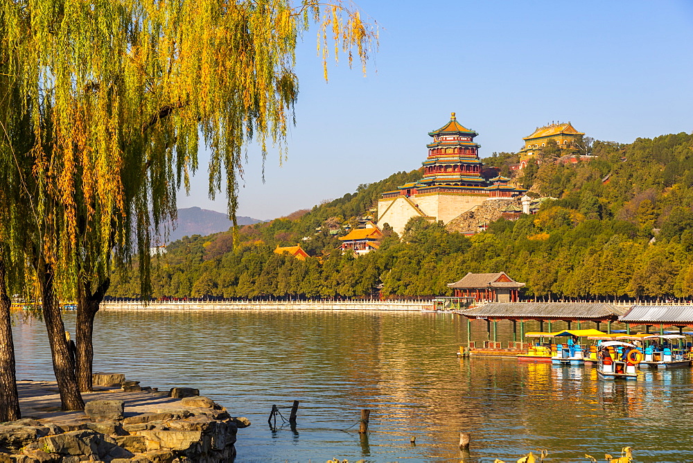 View of Kunming Lake and The Summer Palace, UNESCO World Heritage Site, Beijing, People's Republic of China, Asia