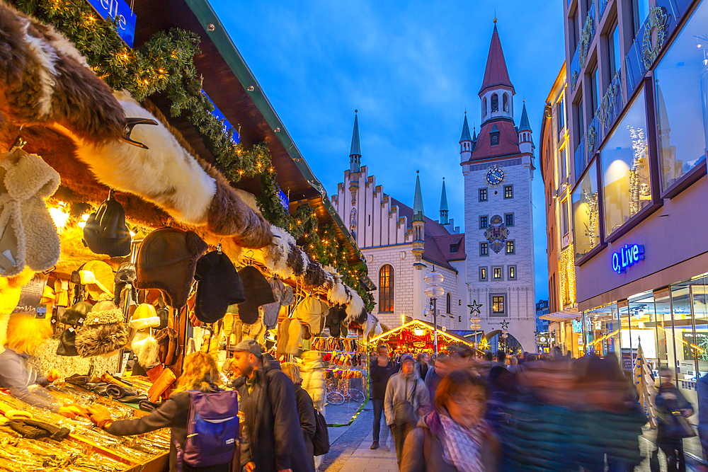 View of Old Town Hall and bustling Christmas Market in Marienplatz at dusk, Munich, Bavaria, Germany, Europe