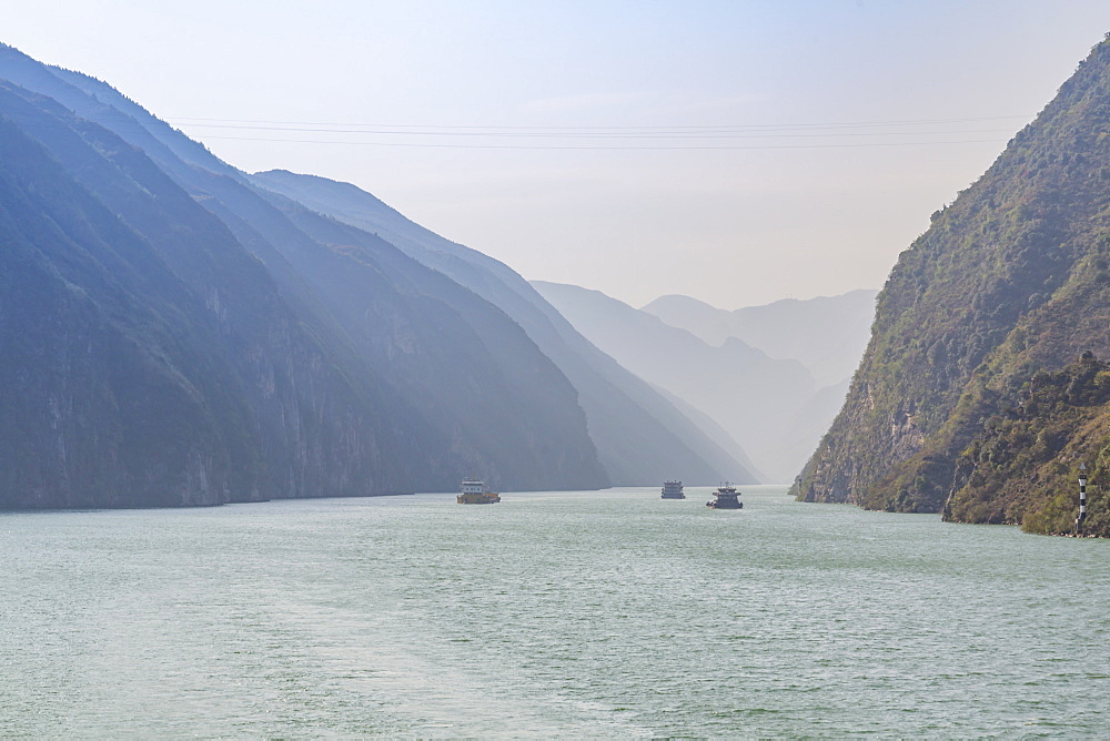 View of the Three Gorges on the Yangtze River from cruiseboat, People's Republic of China, Asia