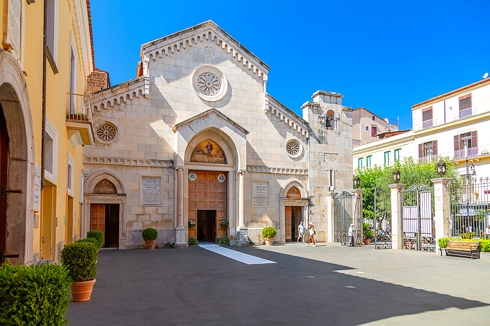 View of Cathedral of Saints Philip and James on Corso Italia, Sorrento, Campania, Italy, Europe