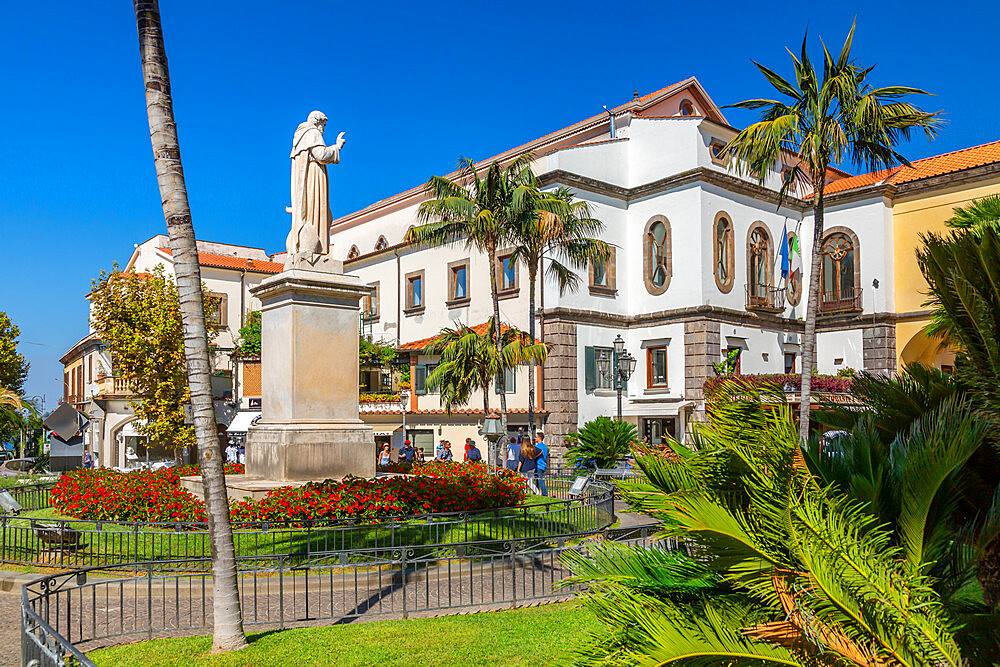 View of statue in Piazza Sant'Antonino, Sorrento, Campania, Italy, Europe