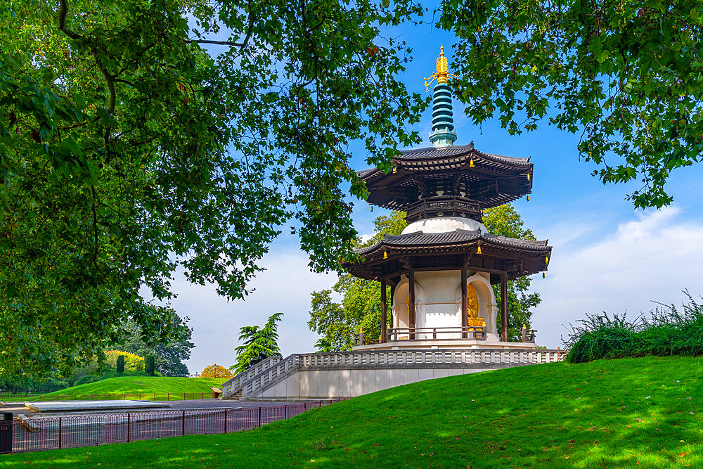 View of The London Peace Pagoda, Battersea Park, Nine Elms Lane, London, England, United Kingdom, Europe