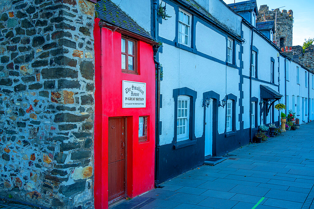 View of smallest house in Great Britain, Conwy, Gwynedd, North Wales, United Kingdom, Europe