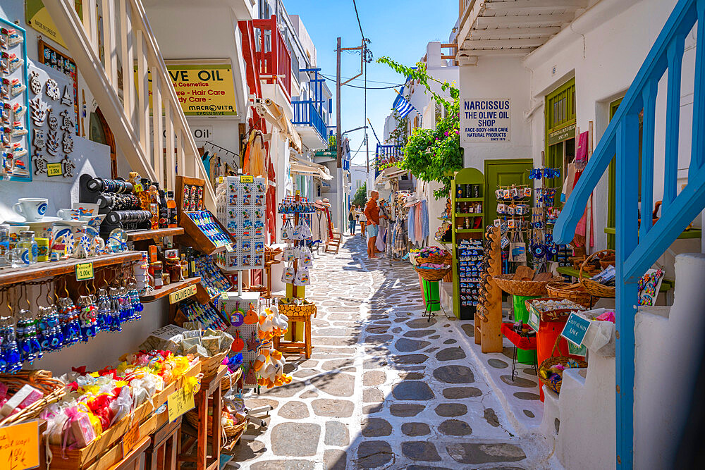 View of shops on narrow street, Mykonos Town, Mykonos, Cyclades Islands, Greek Islands, Aegean Sea, Greece, Europe