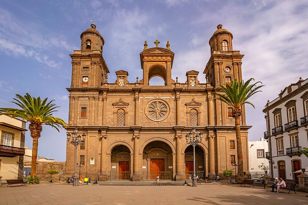 View of Santa Ana Cathedral, Plaza de Santa Ana, Las Palmas de Gran Canaria, Gran Canaria, Canary Islands, Spain, Atlantic, Europe